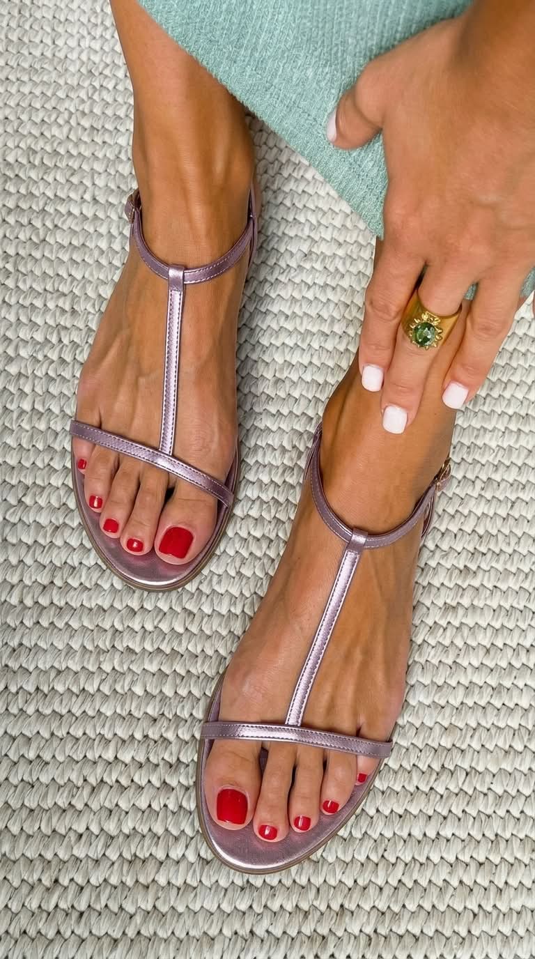 Hannelore | Elegante Sandalen mit T-Riemchen