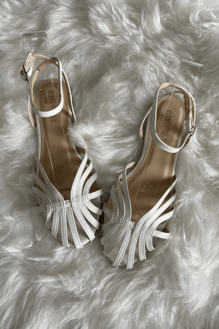 Gisela | Goldene, anmutige Sandalen