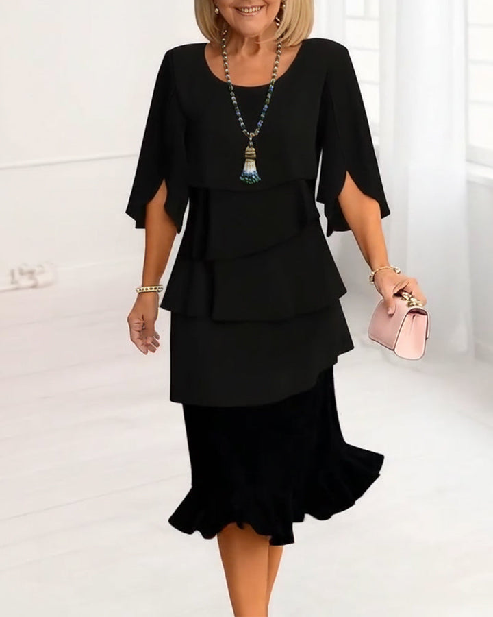 Ingrid | Elegante fließende Robe mit Volants