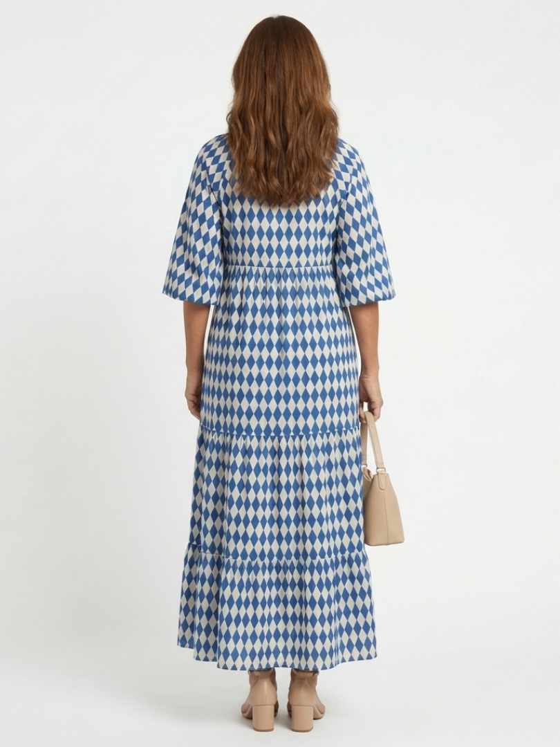Elodie | Diamantmuster gestuftes Midi-Kleid