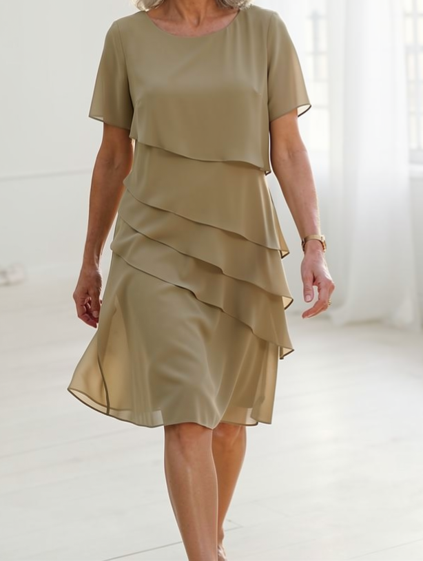 Renate | Elegantes, fließendes Kleid mit Rüschen