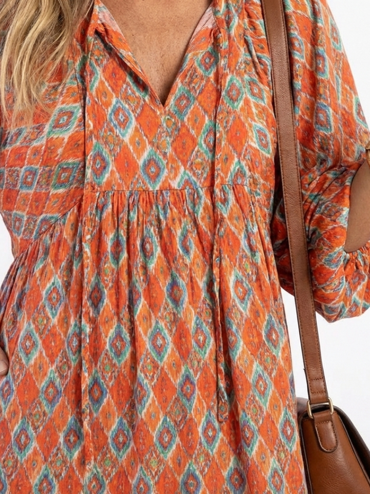 Amara | Geometrisches Print V-Ausschnitt Midikleid