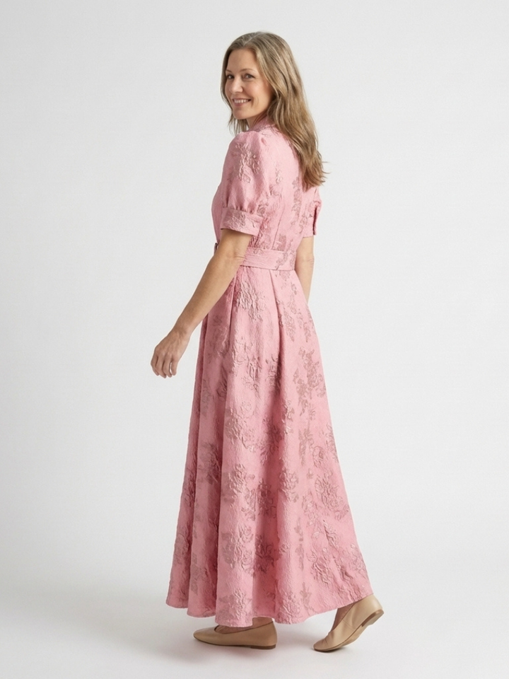 Xanthea | Kurzärmliges, tailliertes, floral strukturiertes Maxikleid