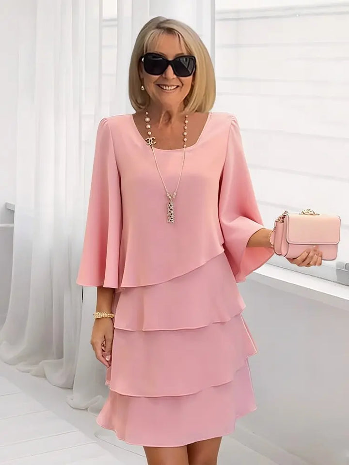 Christa | Elegante fließende Robe mit Rüschen