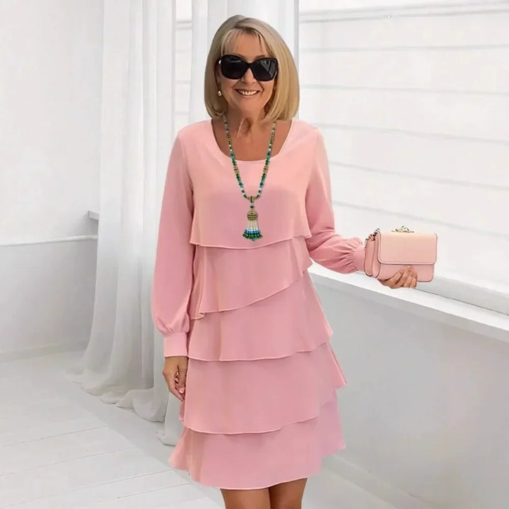 Sabine | Elegante fließende Robe mit Rüschen
