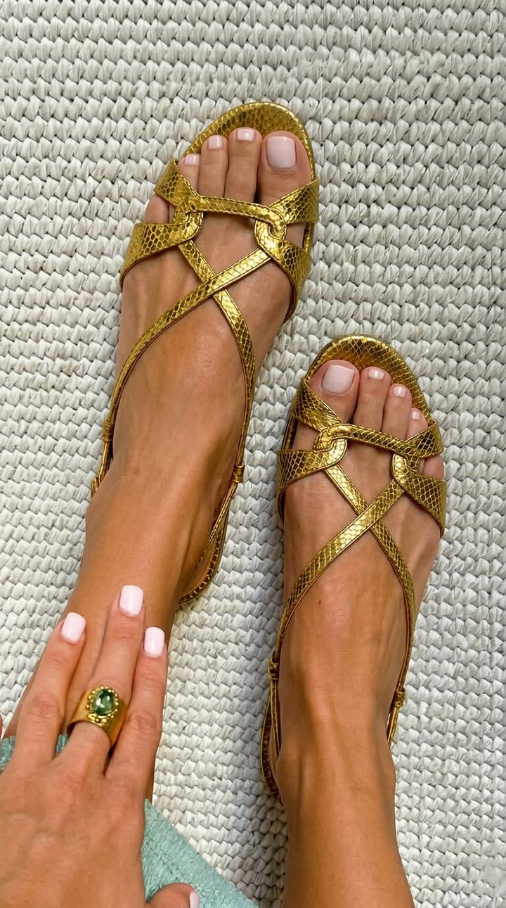 Monika | Elegante Sandalen mit gekreuzten Riemchen