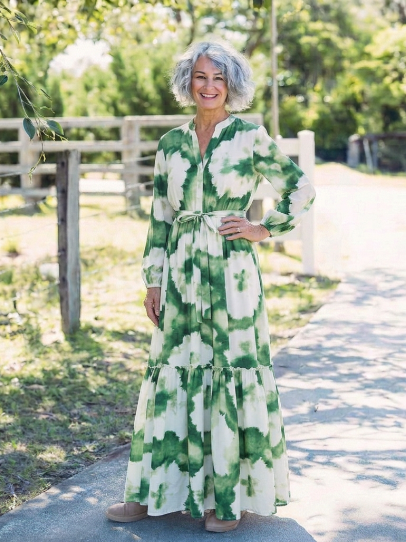 Sabine | Langärmliges Maxikleid mit Taillengürtel und Stufenrock